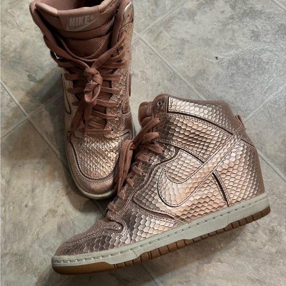 Rose Gold snake skin Nike Dunk Wedges size 6.5 - Picture 1 of 3